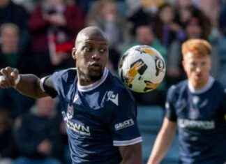 Dundee Midfielder Mo Sylla Shows Signs of Improvement After Collapsing During Match news-01102024-001806