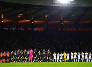 Tartan Army Pays Tribute to Alex Salmond with One-Minute Applause news-16102024-013459