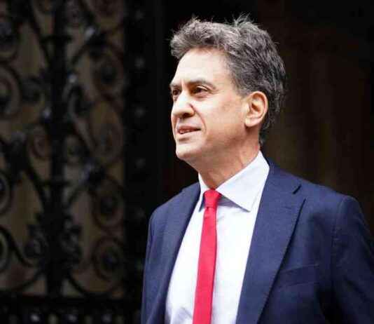 Accelerating Oil and Gas Skills Passport Initiative: Energy Secretary Ed Miliband’s Visit to Aberdeen news-17102024-073738