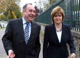 Alba Chief: No Decision to Exclude Nicola Sturgeon from Salmond Memorial news-21102024-135628