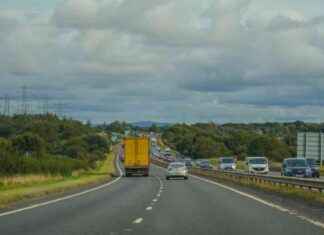 Tragic Collision on Edinburgh Bypass Claims Life of 53-Year-Old Man news-08112024-031315