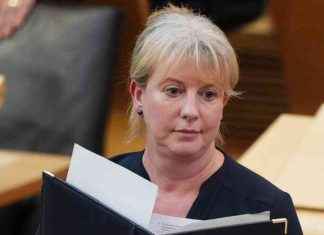 Shona Robison Faces Budget Constraints, Think Tank Advises news-29112024-114626