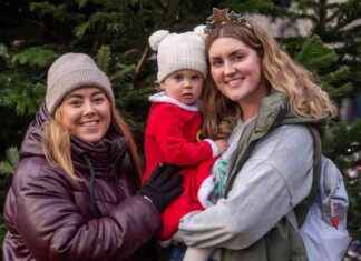 Inverurie Reindeer Parade Draws Crowds to the Streets nverurie-reindeer-parade-draws-crowds-to-the-streets