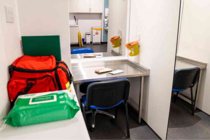 first-users-of-glasgows-drugs-consumption-room-provide-positive-feedback-a-promising-start-for-harm-reduction-efforts