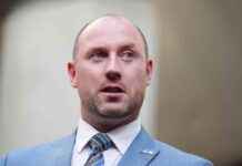 neil-gray-apologises-for-inadvertent-error-at-holyrood-after-football-game-scrutiny-understanding-the-apology-neil-grays-response-to-holyrood-ncident