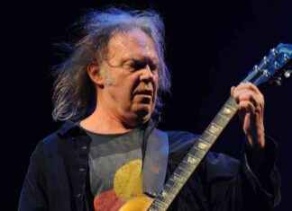 Neil Young Confirms Glastonbury Performance in Surprising Reversal neil-young-confirms-glastonbury-performance-in-surprising-reversal