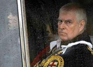 The Decline of Monarchy: Greens Speak Out on Public Opinion the-decline-of-monarchy-greens-speak-out-on-public-opinion