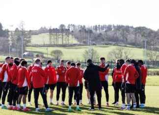 Jimmy Thelin’s Pre-Match Message to Aberdeen Players: Ending 28-Game Winless Streak vs Celtic jimmy-thelins-pre-match-message-to-aberdeen-players-ending-28-game-winless-streak-vs-celtic