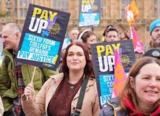 Scottish City Teachers Overwhelmingly Vote for Strike Action scottish-city-teachers-overwhelmingly-vote-for-strike-action