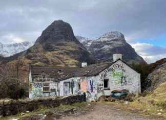 Timeline of Jimmy Savile House Demolition in Glen Coe timeline-of-jimmy-savile-house-demolition-in-glen-coe