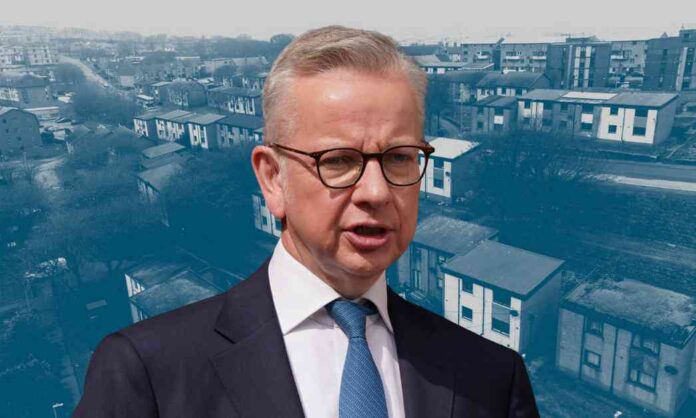 end-finger-pointing-over-raac-urges-lord-gove