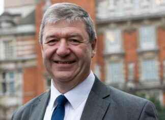 MP from Orkney and Shetland Calls Russia Travel Ban a ‘Badge of Honor’ mp-from-orkney-and-shetland-calls-russia-travel-ban-a-badge-of-honor