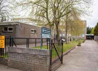 Hazlehead Academy Faces Calls for Demolition Amid Safety Concerns hazlehead-academy-faces-calls-for-demolition-amid-safety-concerns