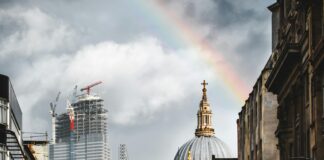 Rainbow Taxi Aberdeen: Discover the Ultimate Travel Experience!