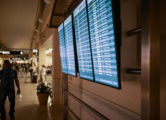 Abderdeen Flight Arrivals: Discover Live Updates and Essential Tips